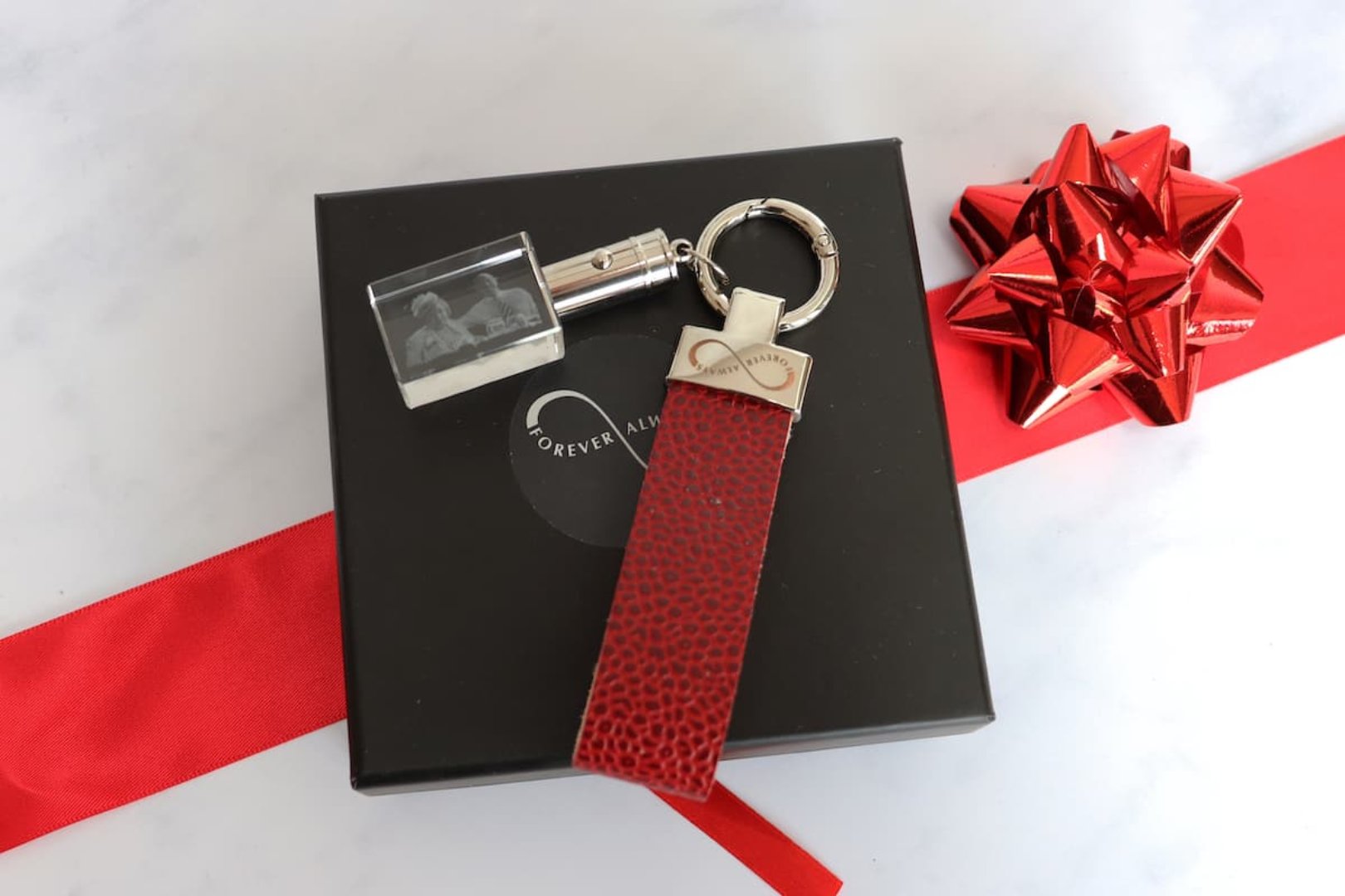 leather keychain with 3d crystal photo