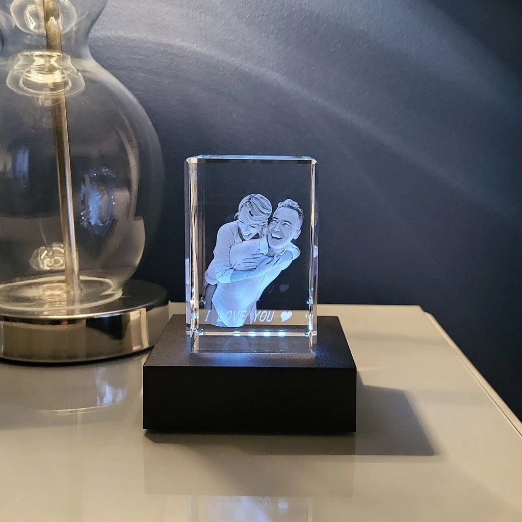 3D crystal photo by bedside on light base